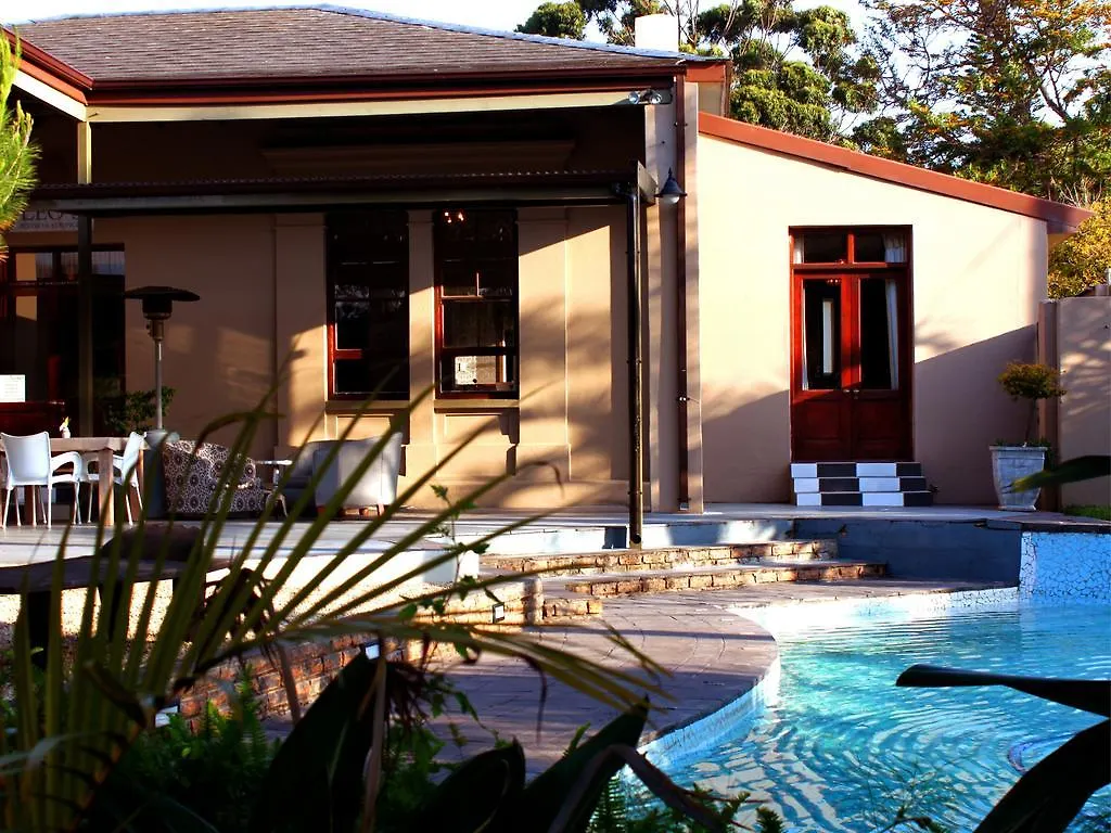 Ibhayi Guest Lodge - Lion Roars Hotels & Lodges. Port Elizabeth 4*,