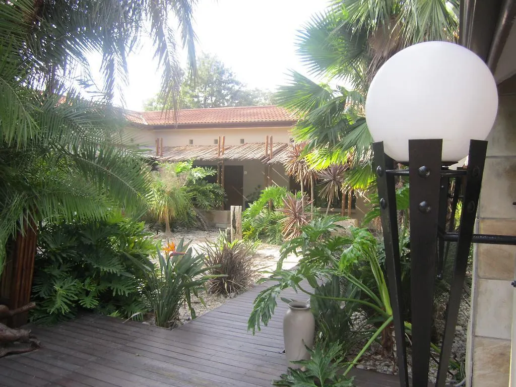 ****  Ibhayi Guest Lodge - Lion Roars Hotels & Lodges. Port Elizabeth South Africa